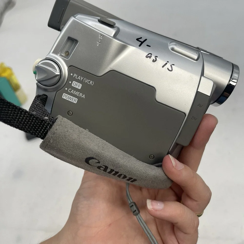 Canon ZR100 A MiniDV Tape Digital Video Camcorder Untested Dead Battery